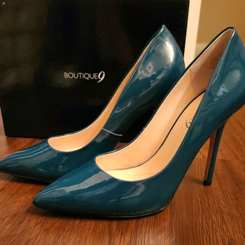 Sexy & chic - Boutique 9 Teal Patent Leather Heels